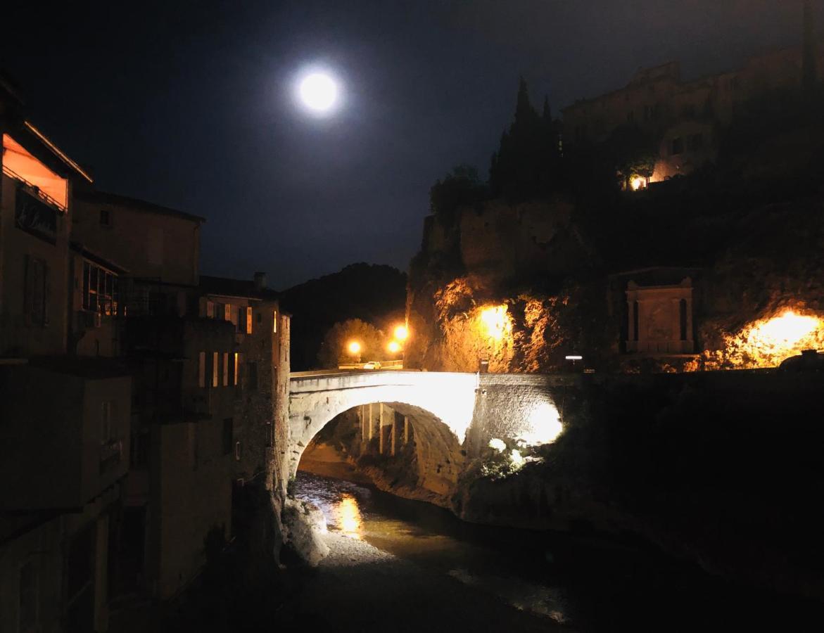 La Maison Du Pont Romain Везон ла Ромен Екстериор снимка